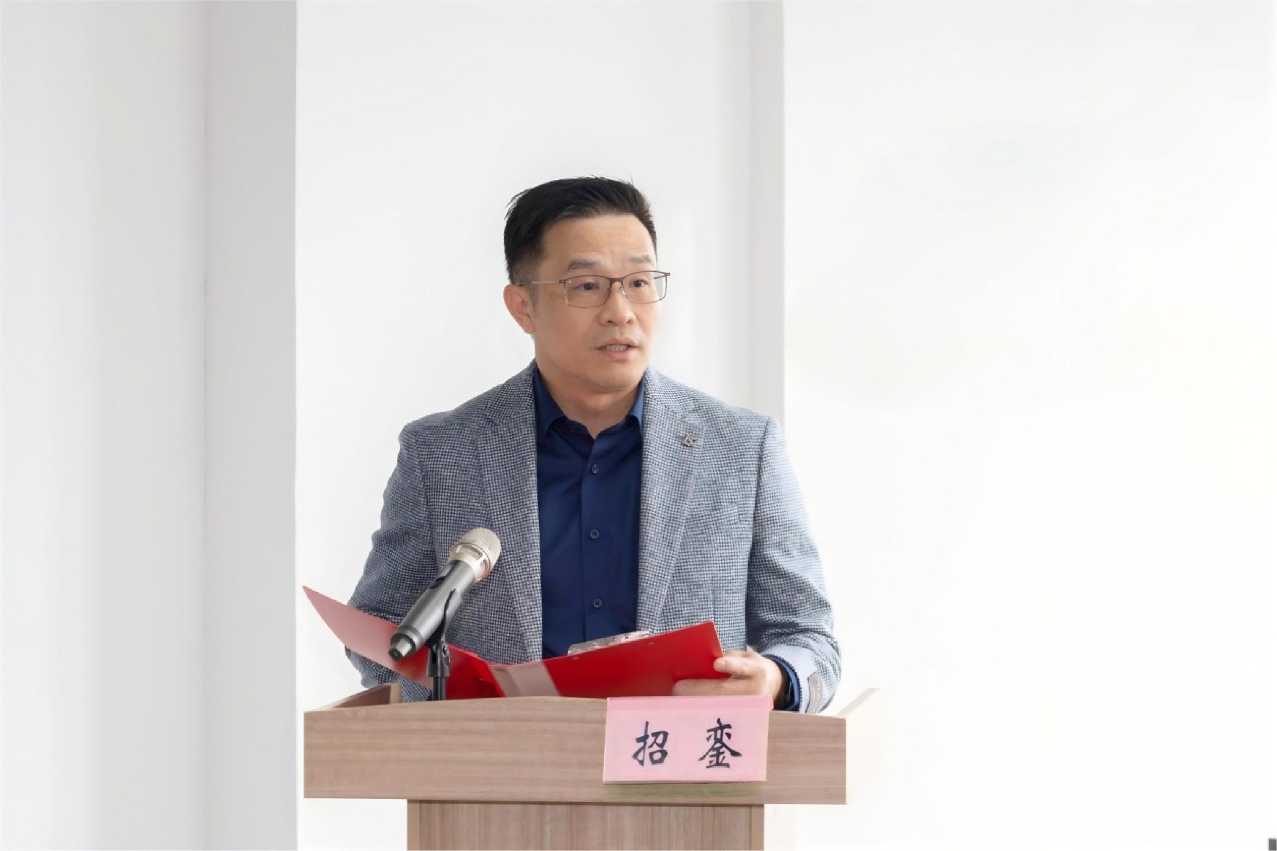 盈普三維創始人、董事長招鑾在簽約儀式上發言